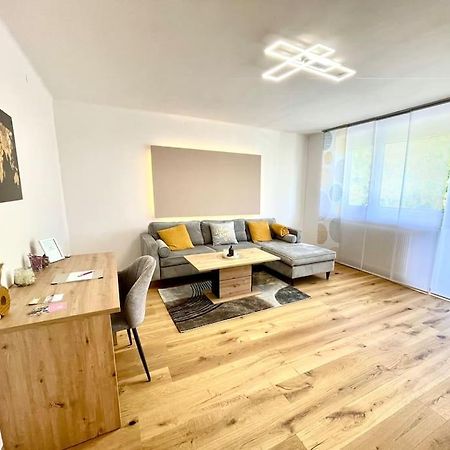 City Wohlfuehloase Mit Parkplatz Graz Exterior photo